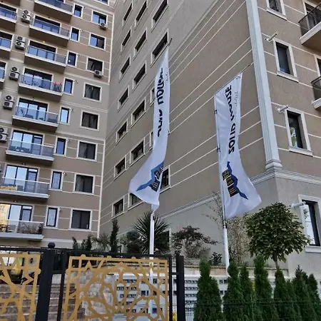 Cozy Mamaia